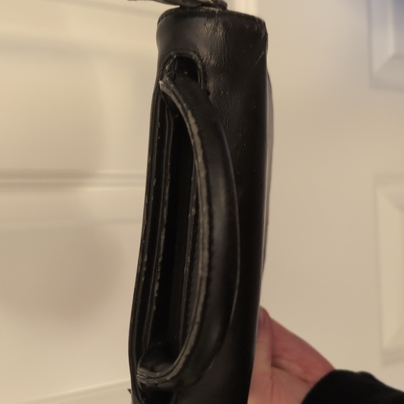 Mat & Nat Vegan Saddle Bag - Picture 5 of 9